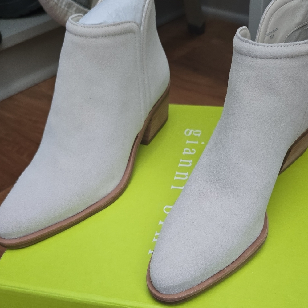 Gianni Bini Cream Ankle Booties
